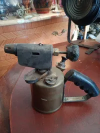 Ancien chalumeau en laiton, outils anciens 