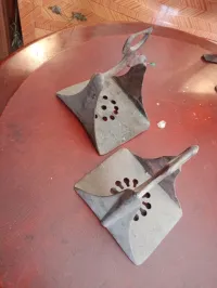 2 anciens étriers arabe 
