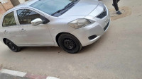 voitures-toyota-yaris-sedan-2012-khemis-miliana-ain-defla-algerie