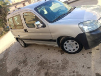 voitures-peugeot-partner-2010-origin-tizi-nbechar-setif-algerie