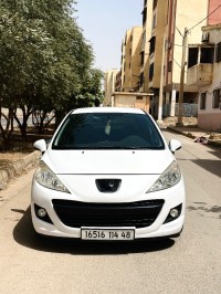 سيارات-peugeot-207-2014-وادي-ارهيو-غليزان-الجزائر
