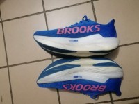 Basket runing BROOKS thumbnail 2