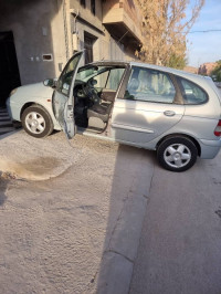 voitures-renault-scenic-2002-batna-algerie