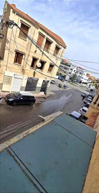 شقة-كراء-طابق-فيلا-4-غرف-الجزائر-سطاوالي