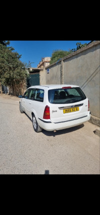 voitures-ford-focus-5-portes-2002-khraissia-alger-algerie