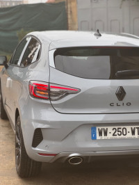 voitures-renault-clio-5-2025-esprit-alpine-chlef-algerie