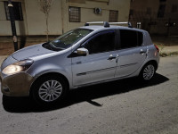 voitures-renault-clio-3-2010-dynamique-gdyel-oran-algerie