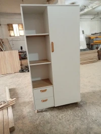 Armoire d'enfant