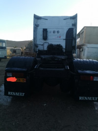 camion-premium-lunder-renault-2010-setif-algerie