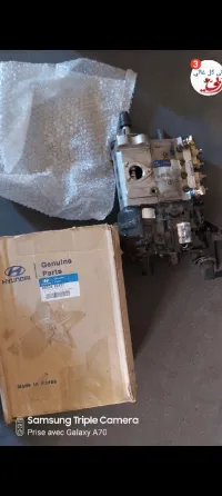 Pomp éjection hd 65 huyndai