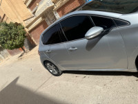 voitures-peugeot-208-2013-allure-biskra-algerie