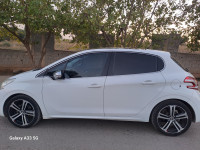 voitures-peugeot-208-2014-allure-grarem-gouga-mila-algerie