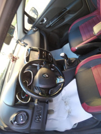 voitures-renault-clio-4-2014-seventeen-boufarik-blida-algerie