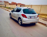 voitures-peugeot-207-2009-sportium-ain-oussara-djelfa-algerie