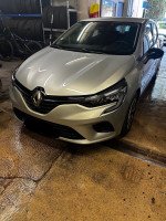 voitures-renault-clio5-2023-cheraga-alger-algerie