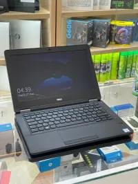 DELL LATITUDE E5270 i5-6300U 8GB 256 SSD ECRAN 12"FHD 