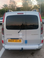 voitures-renault-kangoo-2015-vitre-tighennif-mascara-algerie