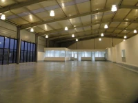 Realisation des hangars en charpente