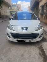 citadine-peugeot-207-2011-batna-algerie