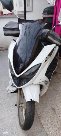 motos-et-scooters-omg-yiben-city-sport-2019-sidi-daoud-boumerdes-algerie