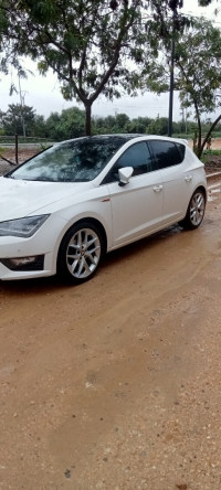 voitures-seat-leon-2014-reference-mouzaia-blida-algerie