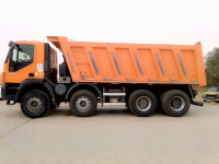 camion-84-iveco-2014-medea-algerie