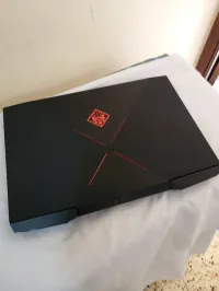 HP OMEN - 120HZ - I7 7700HQ - GTX 1070 8GB - 1024GB SSD NVME - 16GB RAM
