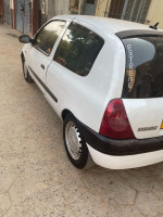 voitures-renault-clio-2-2000-medea-algerie