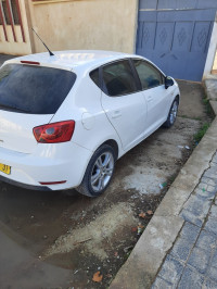 voitures-seat-ibiza-2011-loca-relizane-algerie