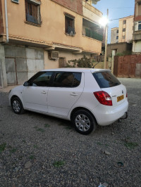 voitures-skoda-fabia-2014-fresh-bir-ghbalou-bouira-algerie