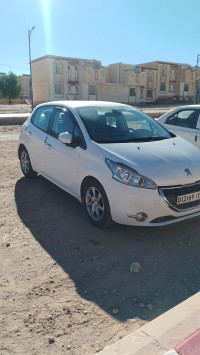 voitures-peugeot-208-2015-active-facelift-djelfa-algerie