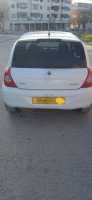 voitures-renault-clio-campus-2012-bye-les-eucalyptus-alger-algerie