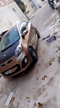 voitures-kia-picanto-2013-zeghaia-mila-algerie