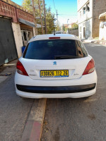 voitures-peugeot-207-2012-ouled-brahim-medea-algerie