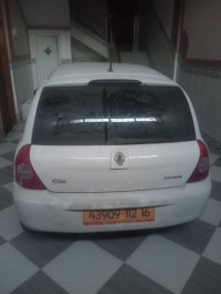 voitures-renault-clio-campus-2012-lakhdaria-bouira-algerie