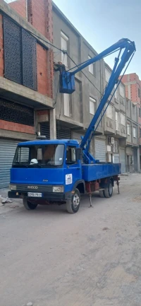 Location camion nacelle 14m Iveco zeta