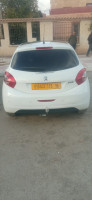 voitures-peugeot-208-2015-alluer-bordj-bou-arreridj-algerie