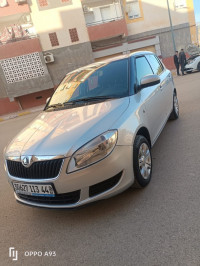 voitures-skoda-fabia-2013-sidi-lakhdar-ain-defla-algerie