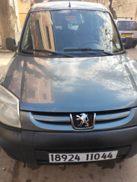 voitures-citroen-berlingo-2010-khemis-miliana-ain-defla-algerie