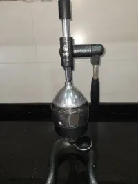 Presse à Grenades