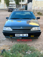 berline-renault-25-1992-guelma-algerie