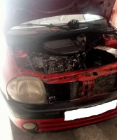 voitures-renault-clio-2-1999-extreme-mediouna-relizane-algerie