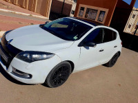 moyenne-berline-renault-megane-3-2012-laghouat-algerie