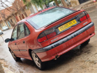 voitures-renault-laguna-1-1995-ain-kermes-tiaret-algerie