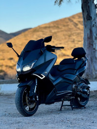 motos-et-scooters-tmax-lron-530-yamah-2018-bougaa-setif-algerie