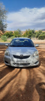 voitures-toyota-yaris-2011-ghassira-batna-algerie