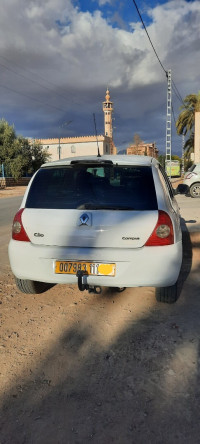 voitures-renault-clio-campus-2011-batna-algerie