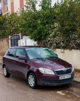 voitures-skoda-fabia-2013-khemis-el-khechna-boumerdes-algerie