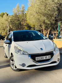 voitures-peugeot-208-2015-allure-tlemcen-algerie