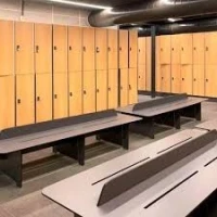 cabine sanitaire et cassier vestiaire EN HPL